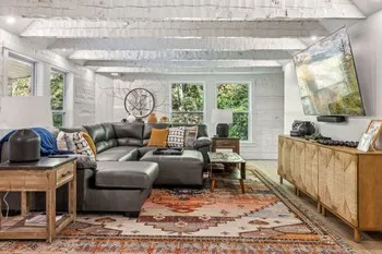 The Bougie Bungalow 4 Bedroom Cabin, Sevierville