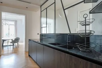 Elegant Apartment - 2br/4p - Arc de Triomphe, Paris