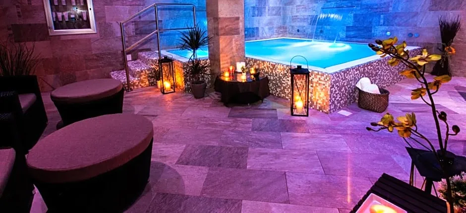 Hotel Costazzurra Museum & Spa