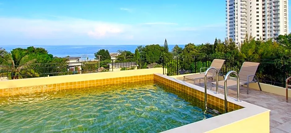 De Pastel Hua Hin Hotel