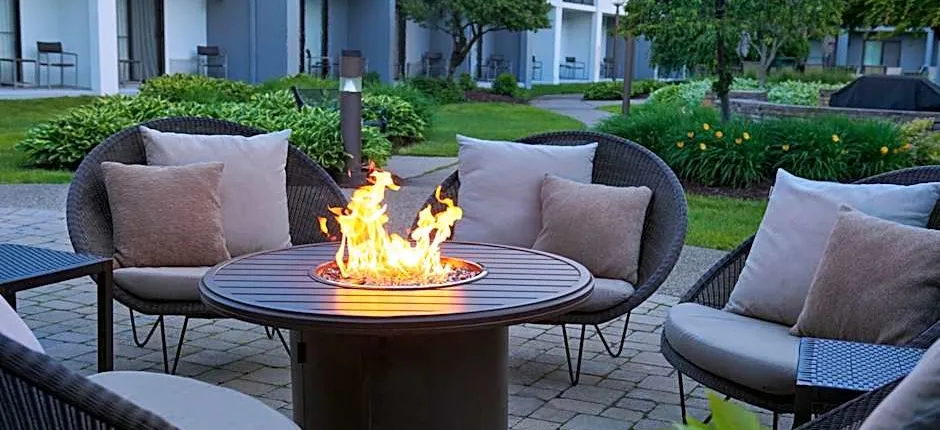 Courtyard by Marriott Detroit Troy