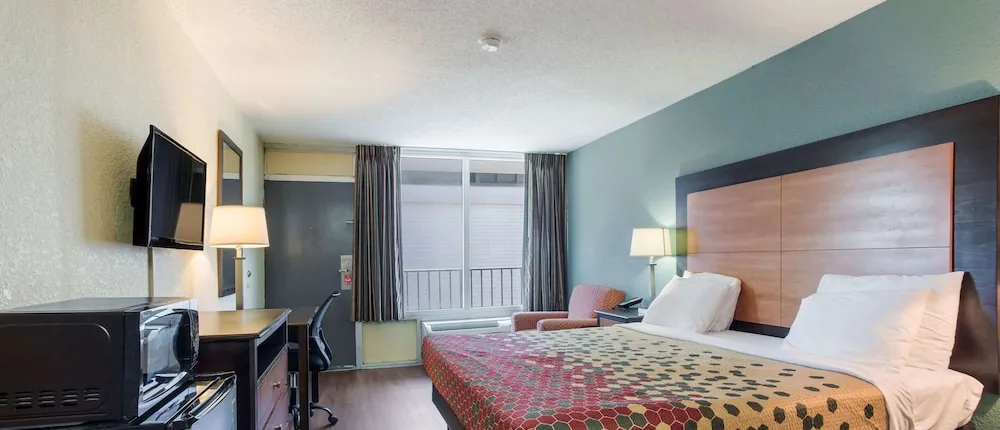 Econo Lodge Gallatin - Metro Nashville
