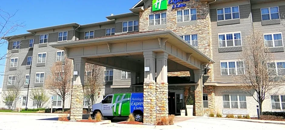 Holiday Inn Express & Suites Chicago West-Roselle