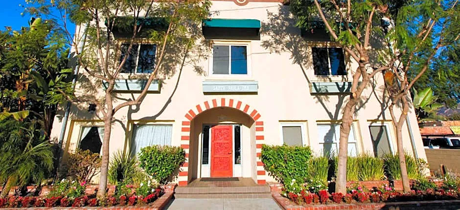 Santa Paula Inn