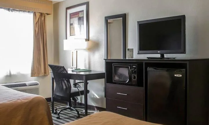 Quality Inn & Suites Loves Park near Rockford