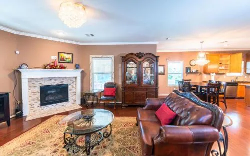 2 Bedrooms WaterFront View Home