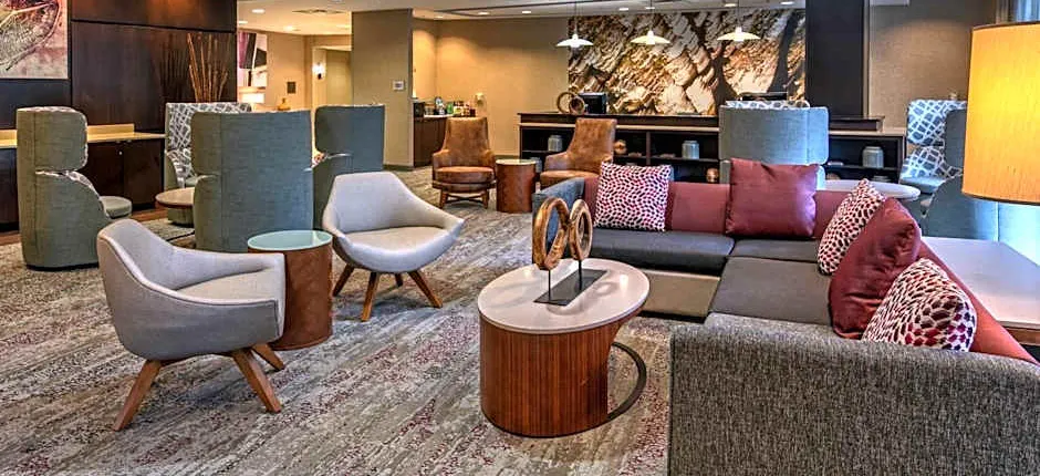 Courtyard by Marriott Newport News Airport