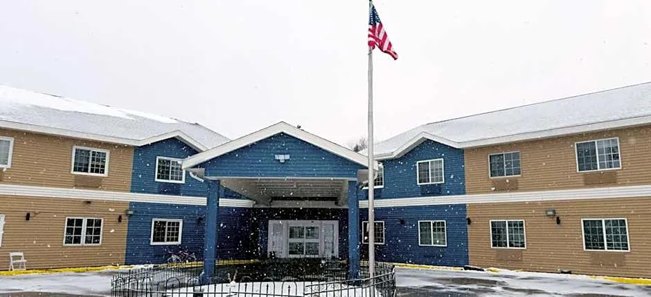 AmericInn by Wyndham Lake Mills