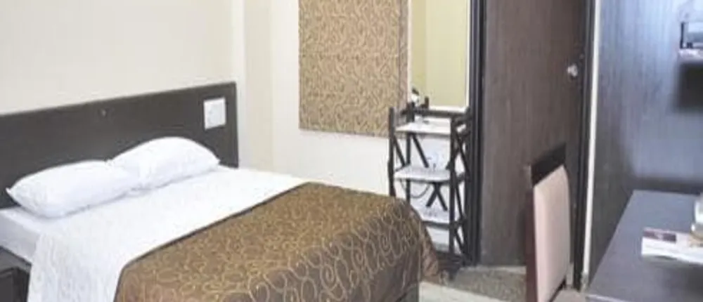 Jypore Saffron Inn & Suites