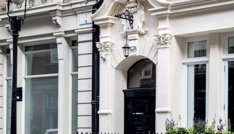 Henrietta Hotel