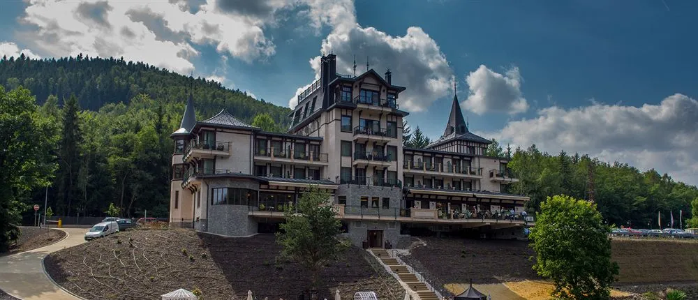 Retro Riverside Wellness Resort