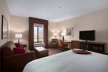 Hampton Inn & Suites Williston