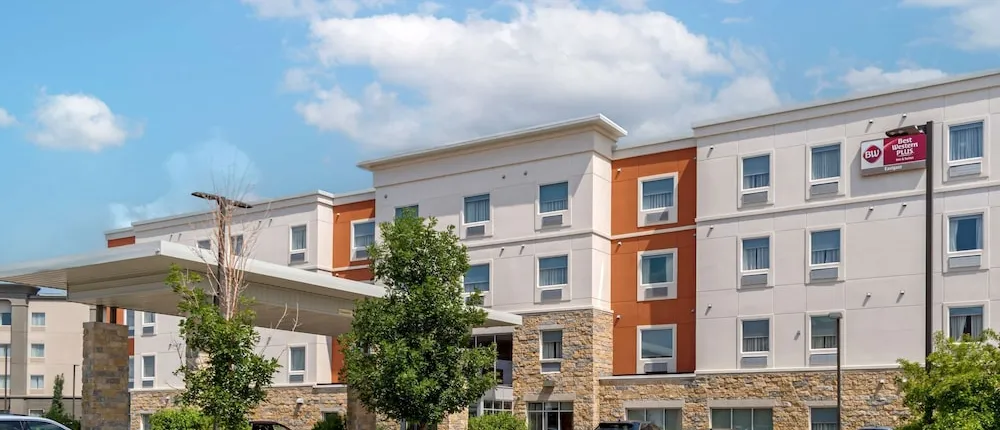 Best Western Plus Eastgate Inn & Suites