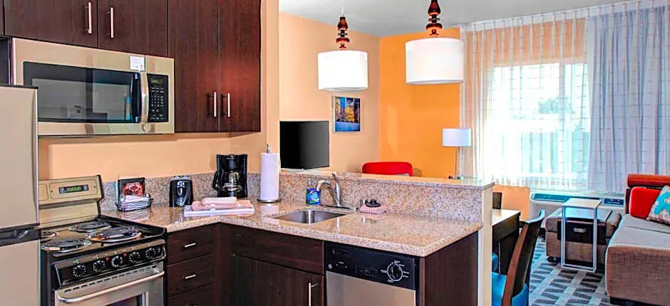 TownePlace Suites by Marriott Bakersfield West