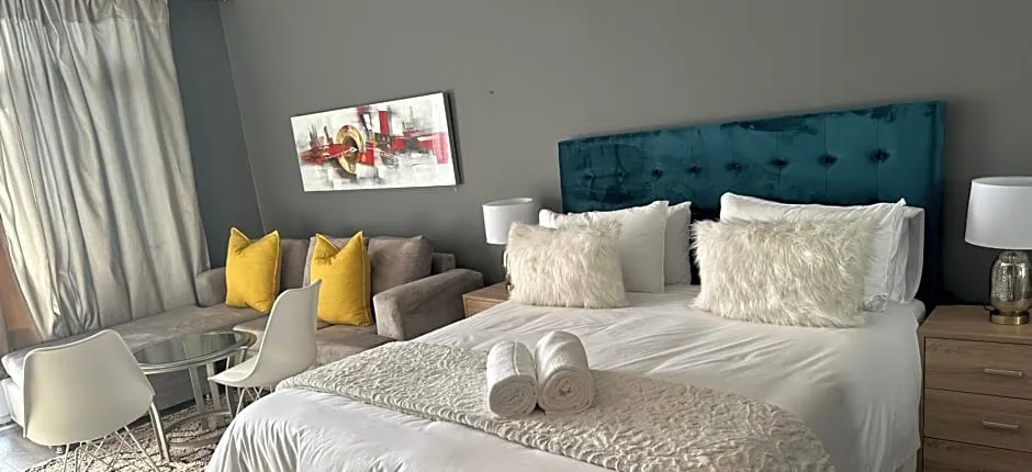 Menylyn Maine Residences Trilogy 913