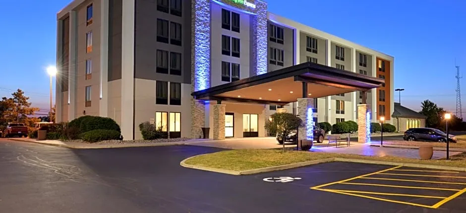 Holiday Inn Express Rochester - University Area by IHG