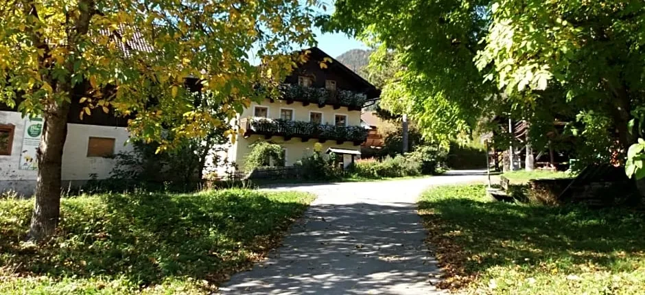 Köstlhof, Familie Hassler
