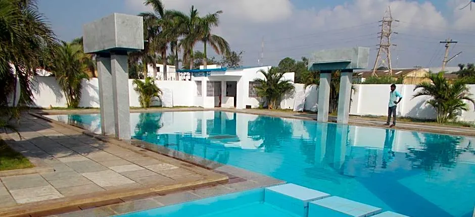Aqua Green Hotel And Resort - Puzhal Lake