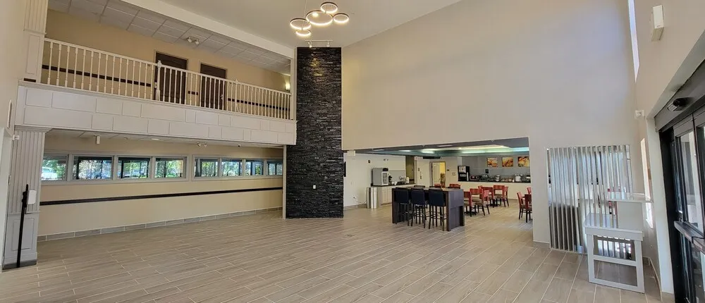 Comfort Suites Elgin