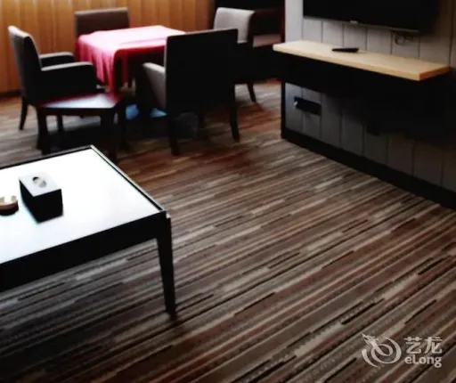 Wuhan Jiutong Haiyuan Hotel