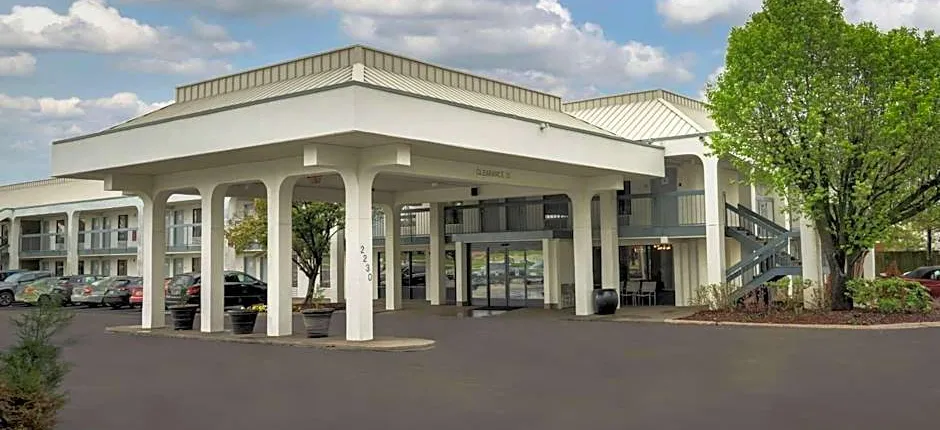 Baymont by Wyndham Murfreesboro