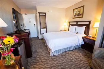 Chateau Regina Hotel and Suites