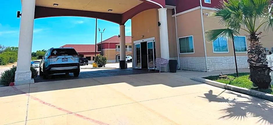 Executive Inn & Suites