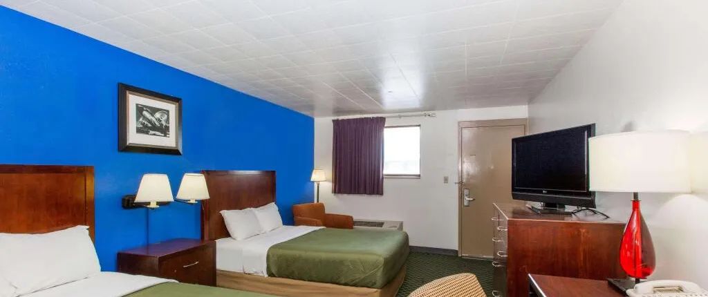 Travelodge by Wyndham Great Bend