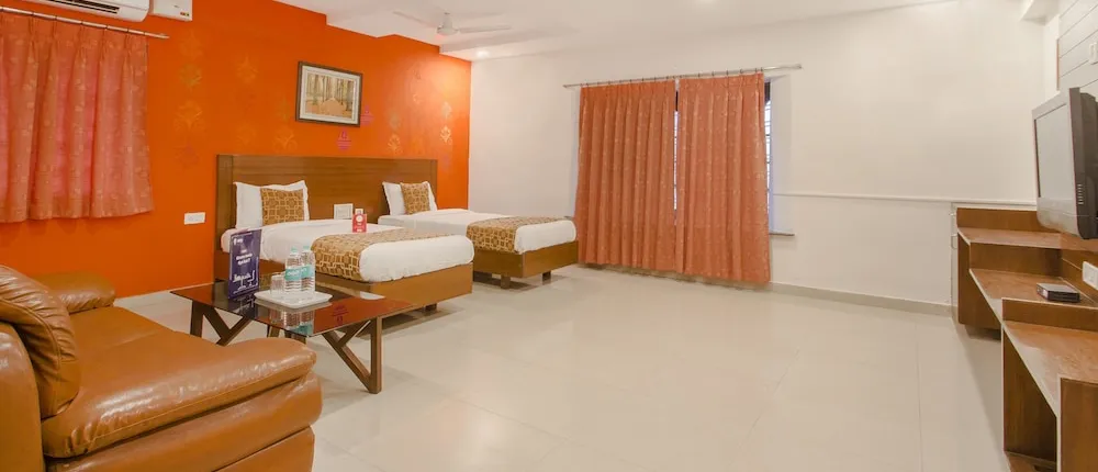 OYO 11400 Hotel Garden View Inn