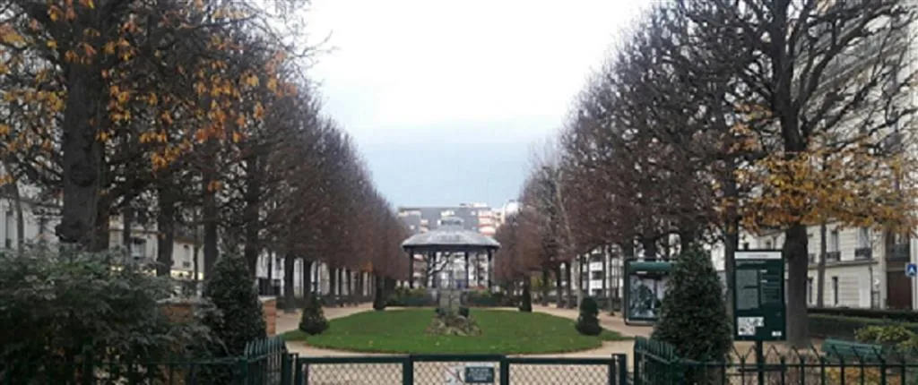 Villa Eiffel Mademoiselle