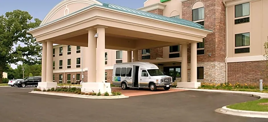 Holiday Inn Express & Suites Verona By IHG