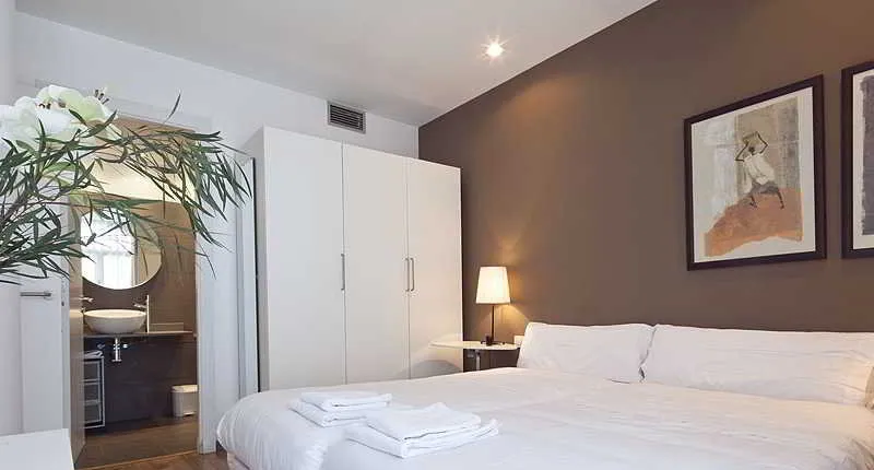 Inside Barcelona Apartments Sants