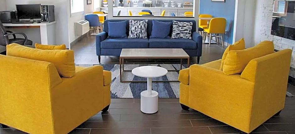 Comfort Inn & Suites Coralville - Iowa City near Iowa River Landing