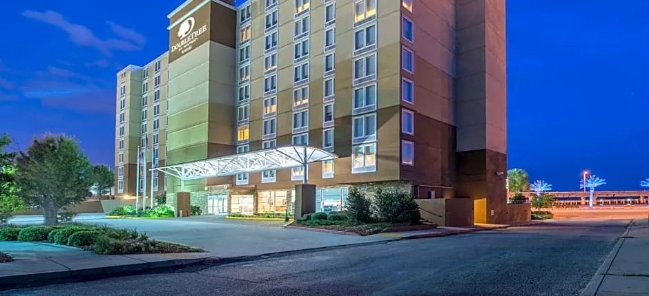 DoubleTree by Hilton Biloxi