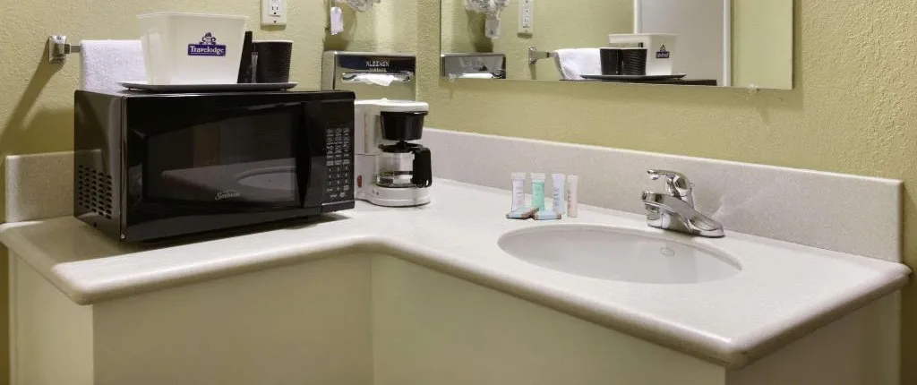 CATHEDRAL CITY TRAVELODGE