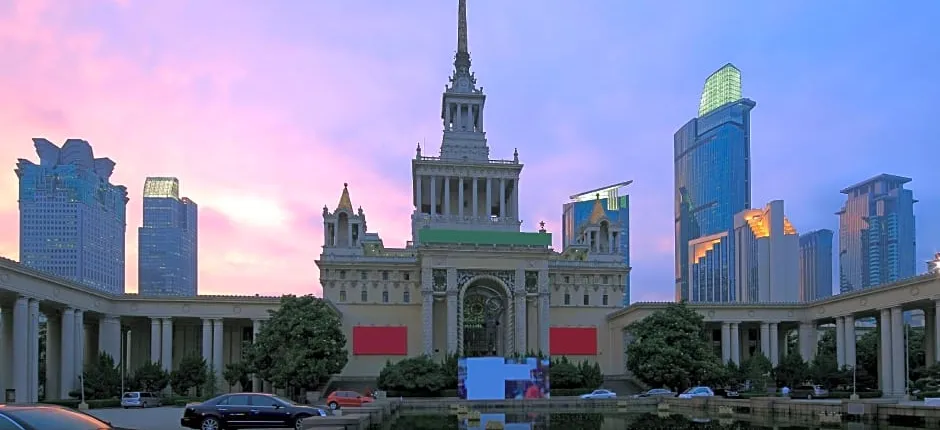 Baolong Homelike Hotel (Shanghai Xuhui)