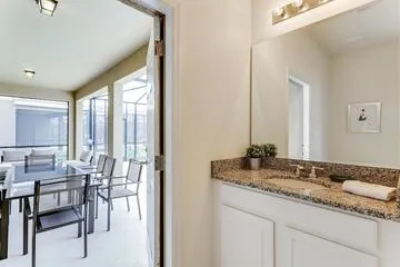 Oakwood Stree Villa Solterra 7041