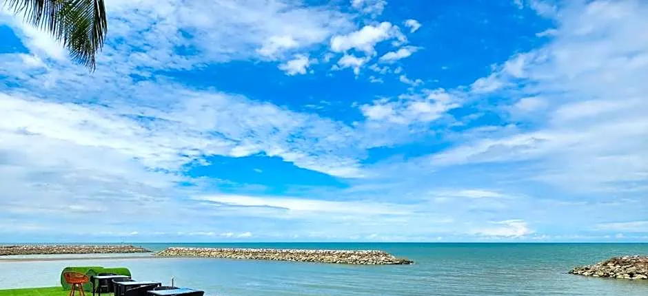 Eco Moment Beach Resort