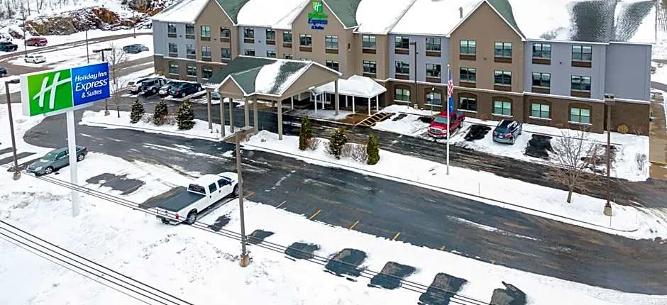Holiday Inn Express & Suites Marquette By IHG