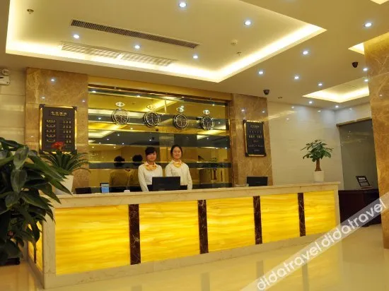 Super 8 Hotel (Mount Hua)
