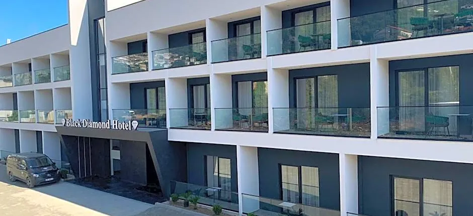 Black Diamond Hotel Dhermi