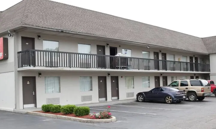 Econo Lodge Chesapeake Route 13&I-464