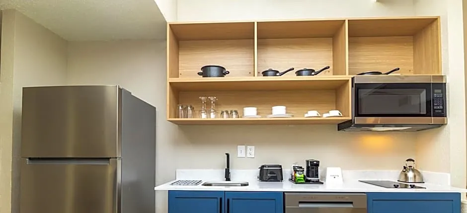 Ramada by Wyndham Davenport Orlando South