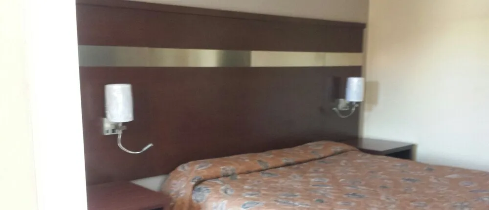 Taylor village inn and suites