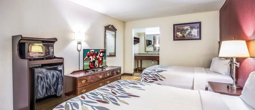 Red Roof Inn Caryville