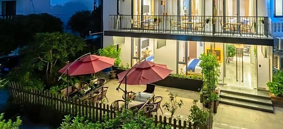 West Lake 78 Ziwei Yard