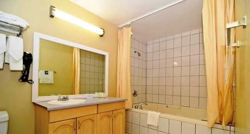 Americas Best Value Inn & Suites Escondido