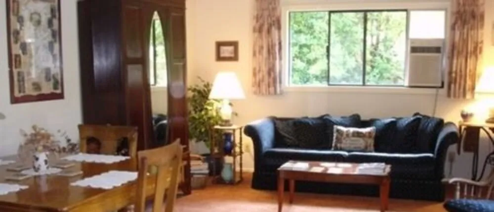 Delfino Vineyards Bed & Breakfast