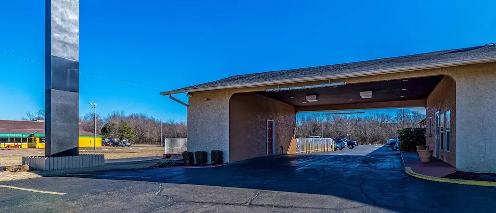 Quality Inn Glenpool - Tulsa