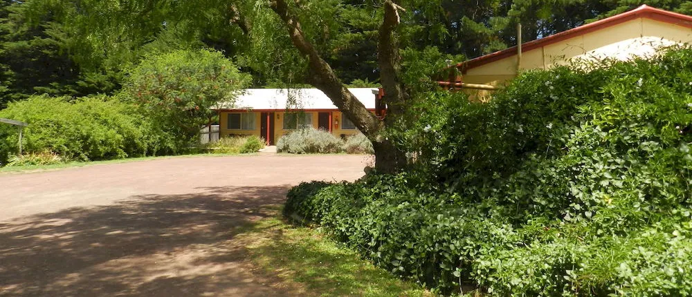 Twelve Apostles Motel & Country Retreat
